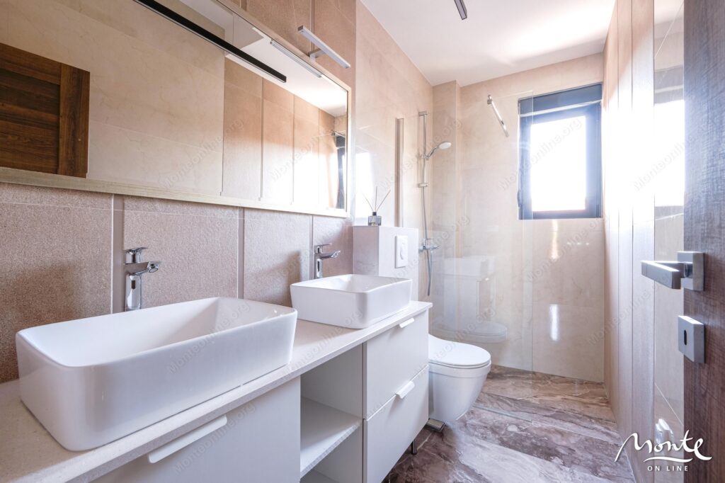 Apartament 2sp Tivat 09