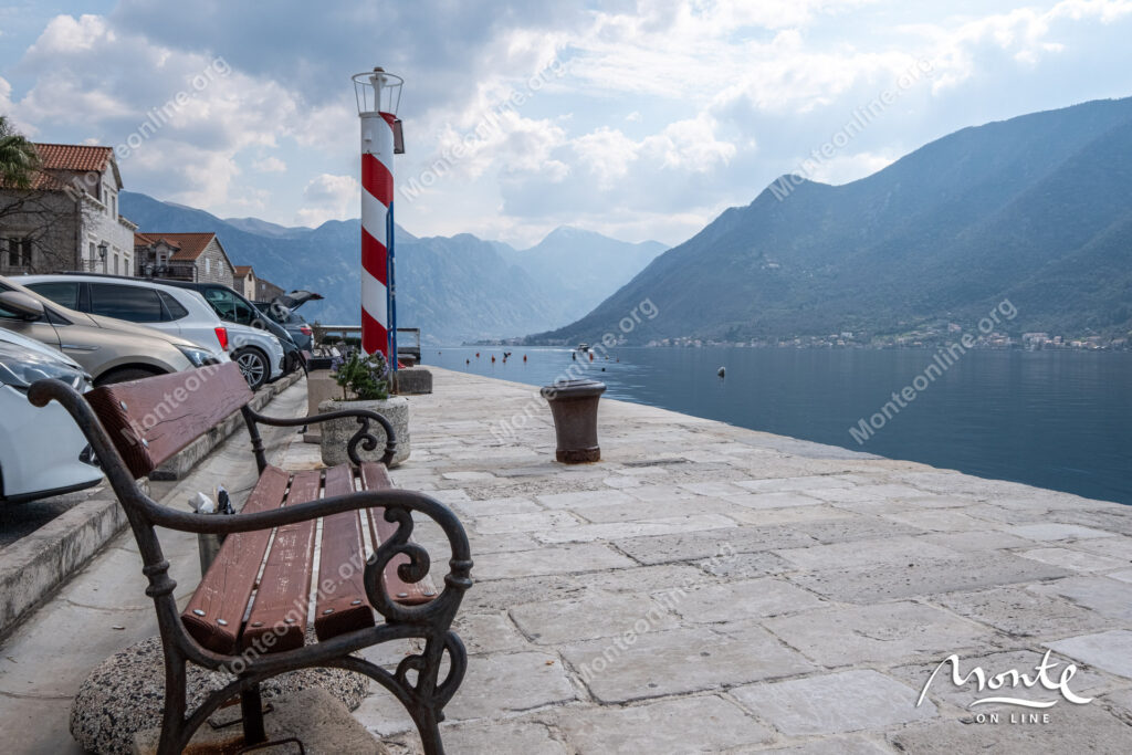 ocharovatelnyj kamennyj dom v neskolkih shagah ot morya v peraste 42