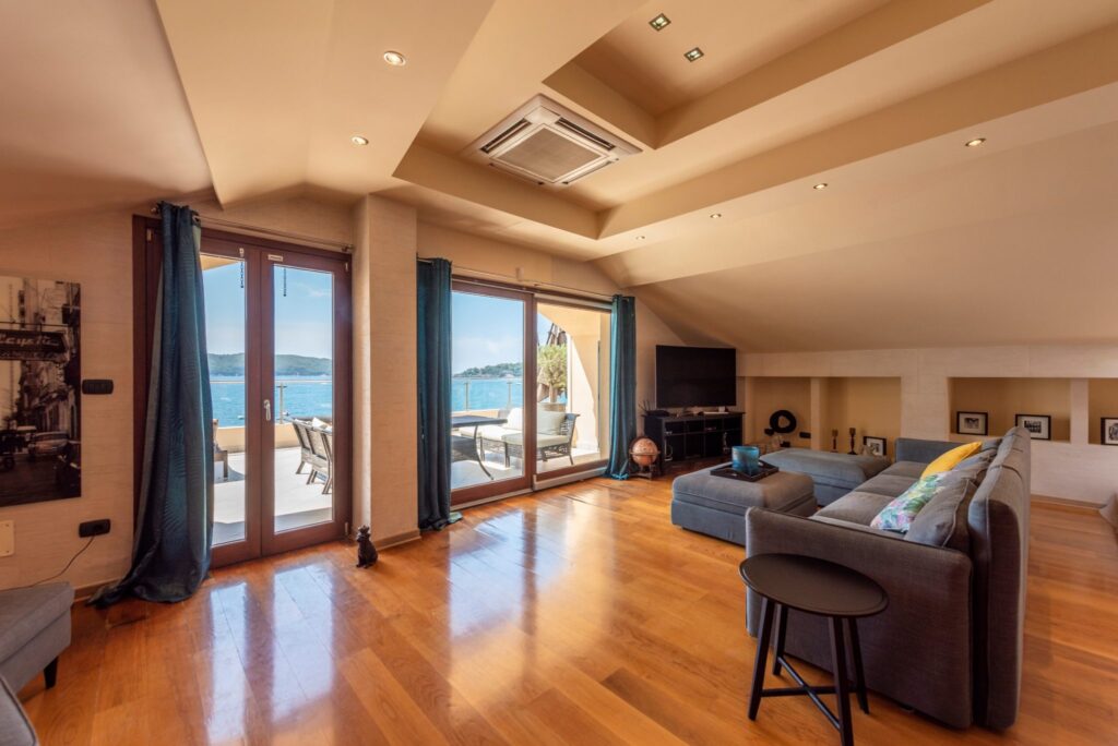 10 luxury penthouse apartment Rafailovici Budva