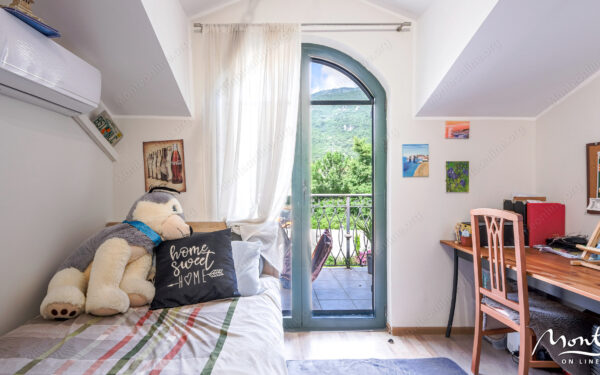 Taun Haus 4sp Lastva Grbalska 53