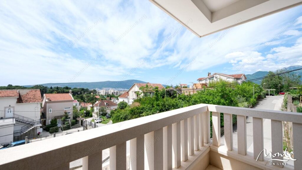 kvartira s 1 spalnej v novom dome v czentre tivata 02