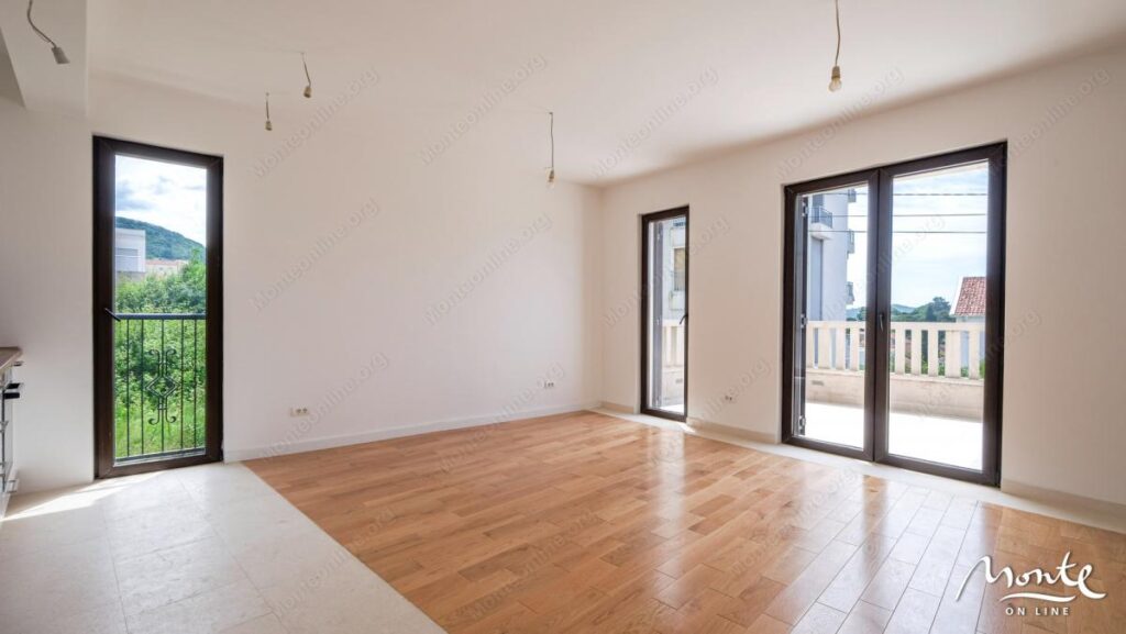 kvartira s 1 spalnej v novom dome v czentre tivata 19