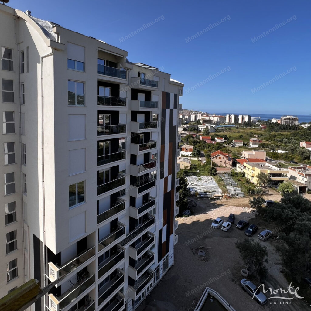 kvartira s 2 spalnyami v novom komplekse s bascejnom v bare 02