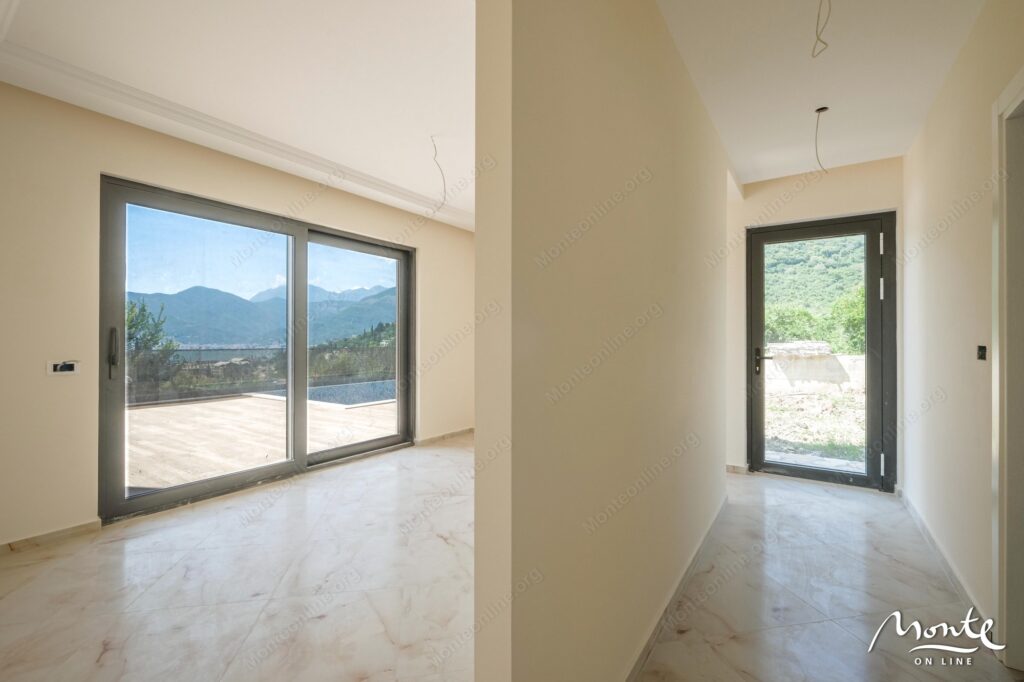 Villa s basseynom Tivat 19