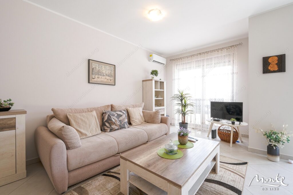 Apartament 2sp PodKuk Tivat 24