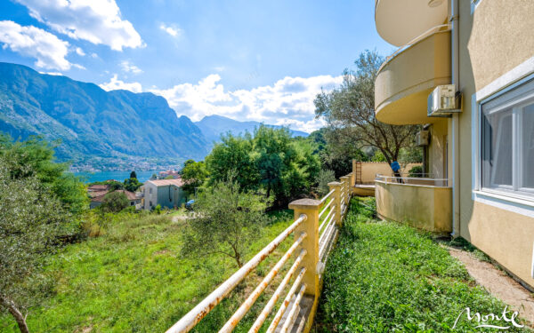 Apartament 2sp Prcanj 35