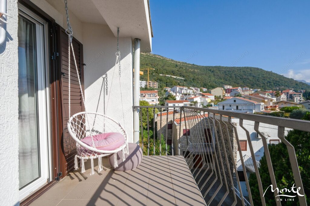 Taunhaus 3sp Petrovac 42