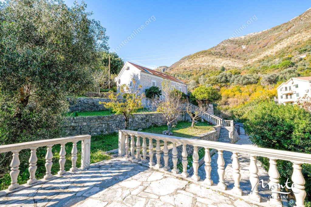 Villa 4 sp Kamenari 05