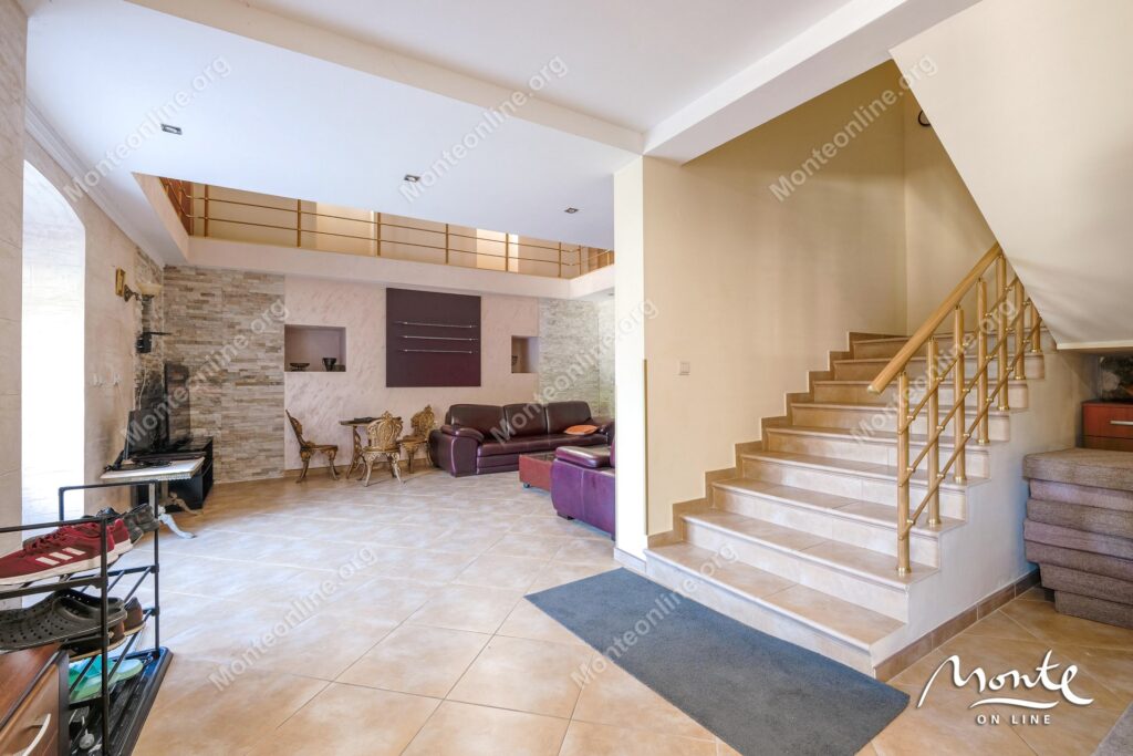 Villa 4 sp Kamenari 24