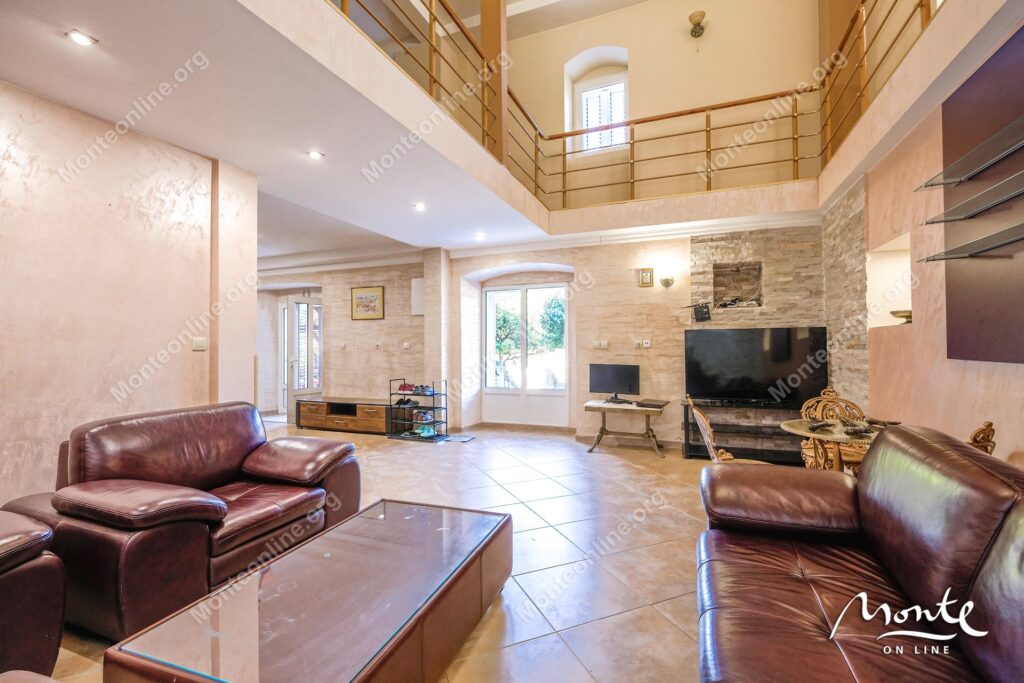 Villa 4 sp Kamenari 27