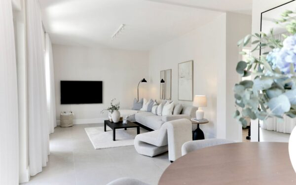 1e26f133 a7f1 4914 a4e1 b4e9e44b7f46