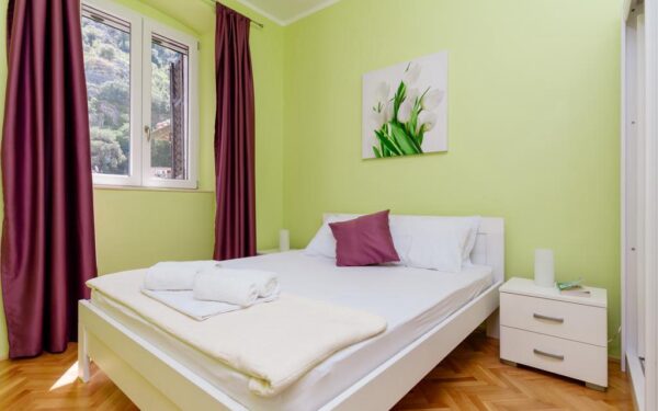 7f811ab2 c61c 4218 8f73 8c0dacfec265