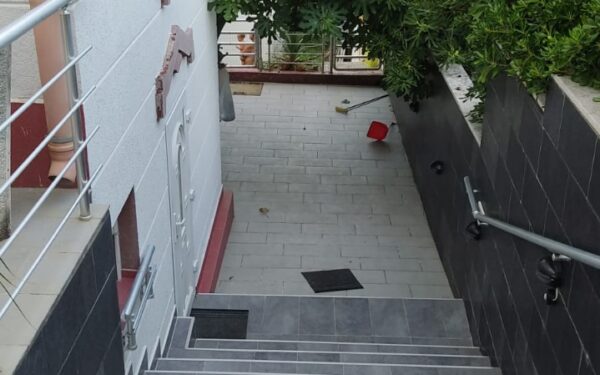 unikalnoe predlozhenie sovremennyj i istoricheskij doma na beregu morya v dzhurashevichi 02