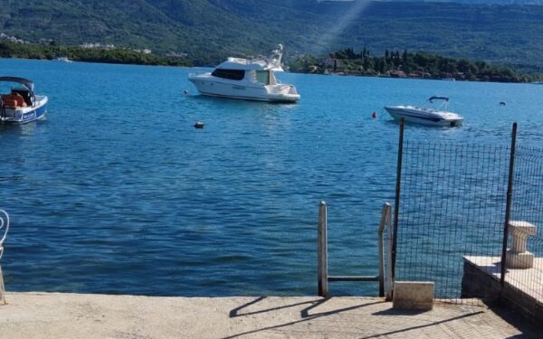 unikalnoe predlozhenie sovremennyj i istoricheskij doma na beregu morya v dzhurashevichi 13