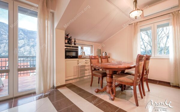 Apartament 2 sp Prcanj 26