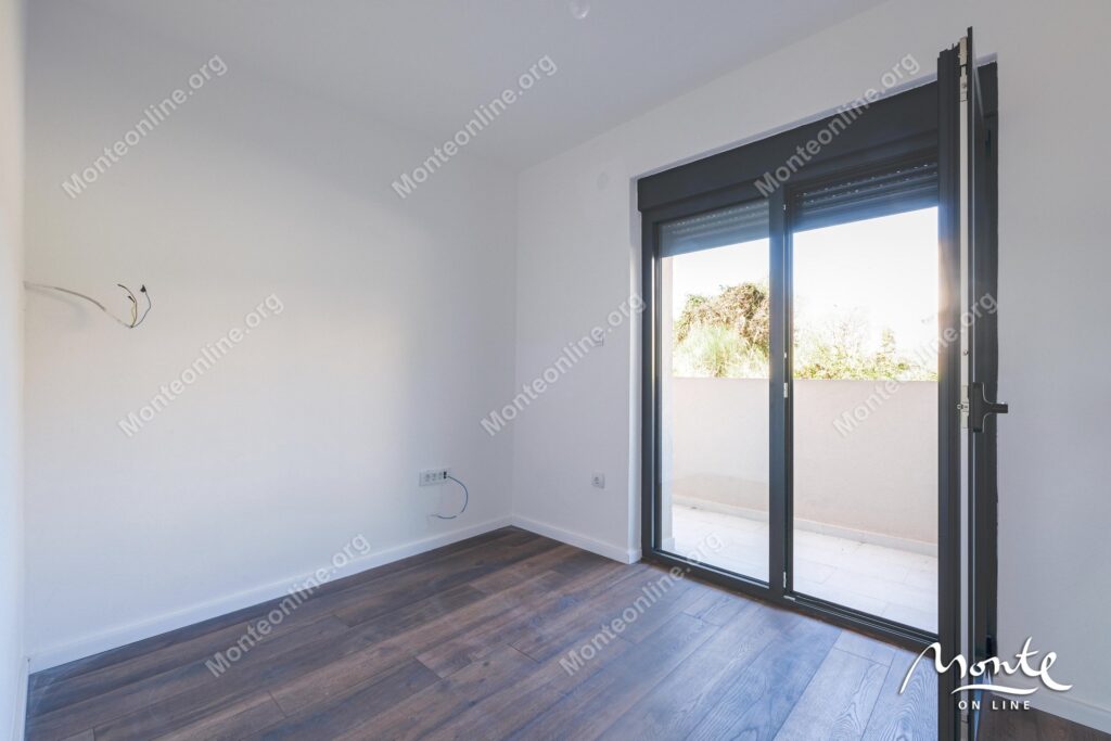 Apartament 2 sp Tivat 08