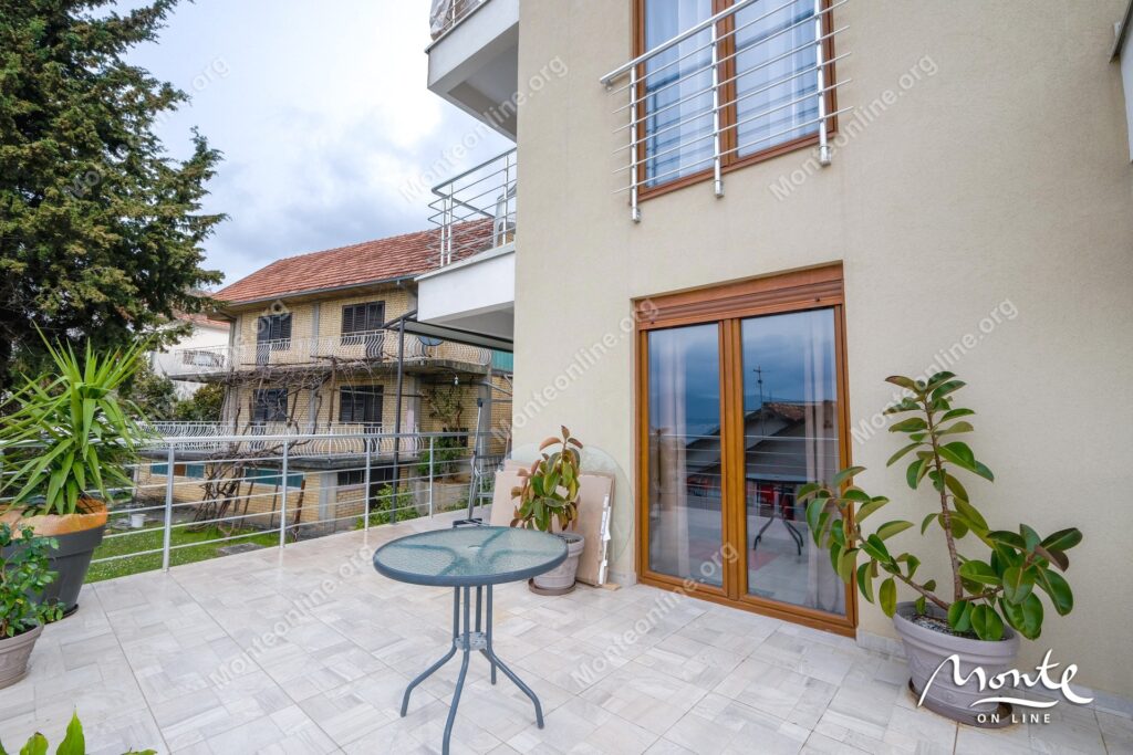 Apartament 2 sp Tivat 30
