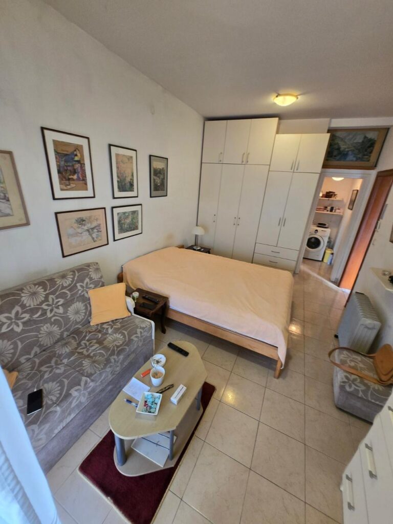 apartament s 1 spalnej na pervoj linii s vidom na more v herczeg novi 08