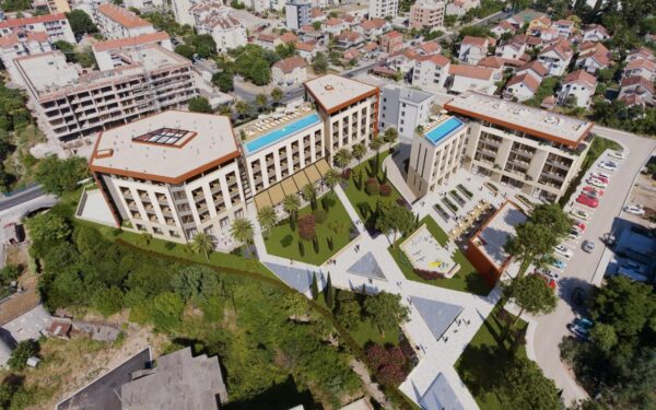 apartamenty v novom otele tivata 01