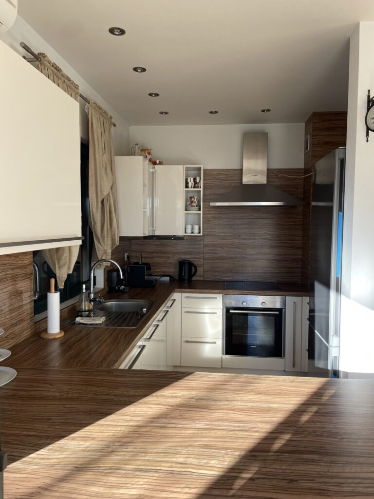 elegantnaya villa na vysote s zhivopisnymi morskimi pejzazhami v herczeg novi 07