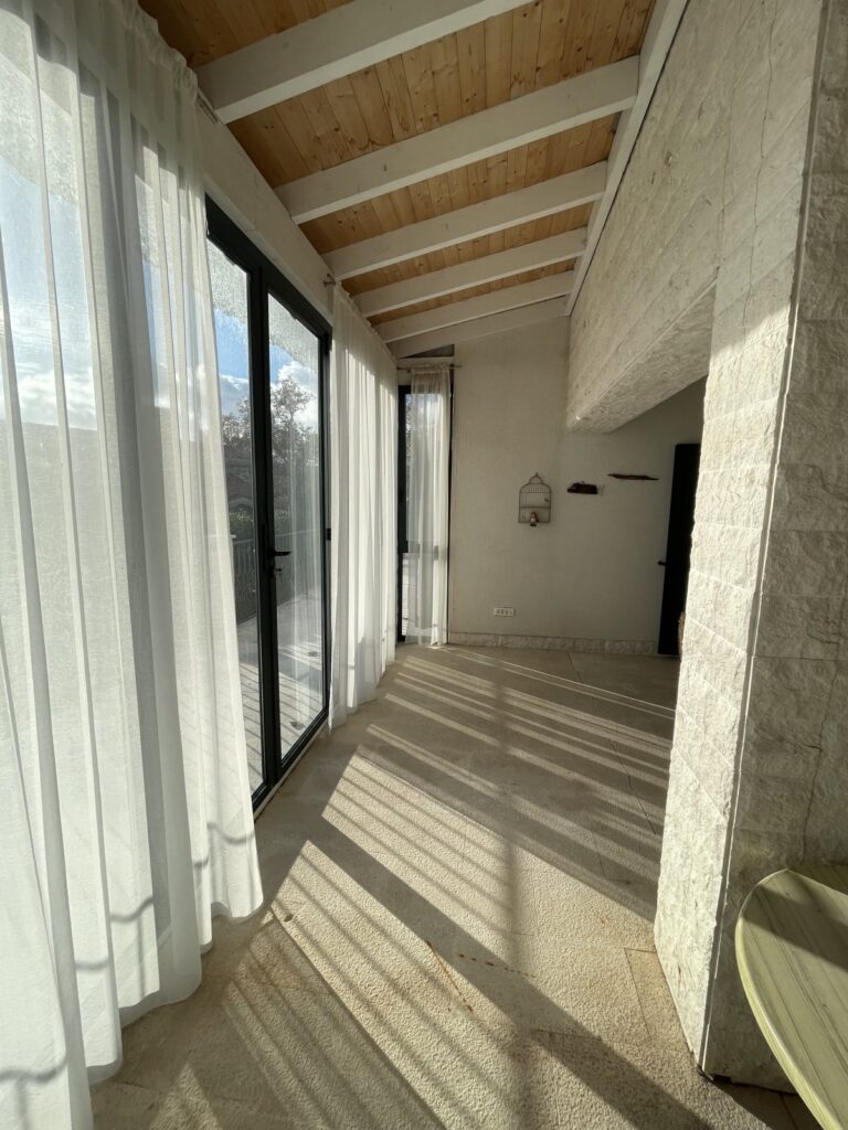 elegantnaya villa na vysote s zhivopisnymi morskimi pejzazhami v herczeg novi 13