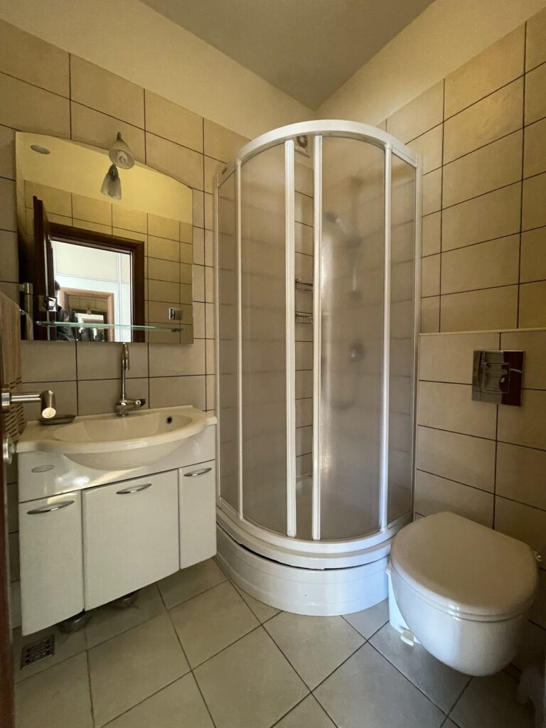 elegantnaya villa na vysote s zhivopisnymi morskimi pejzazhami v herczeg novi 30