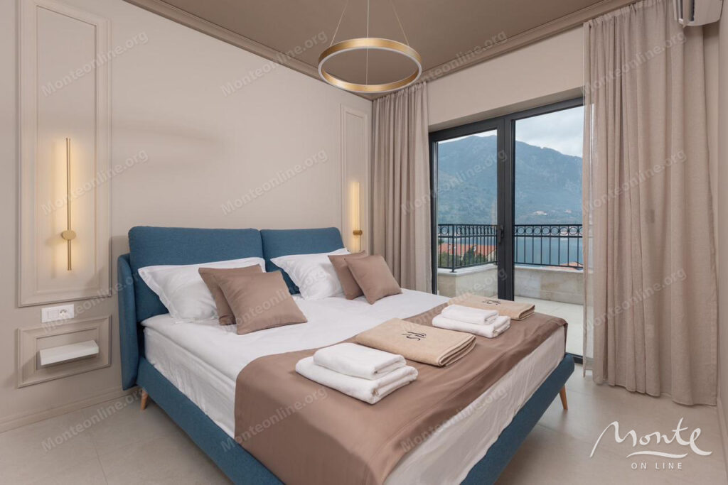 roskoshnyj penthaus s 3 spalnyami v zhivopisnoj dobrote naprotiv czerkvi svyatogo matiya 08