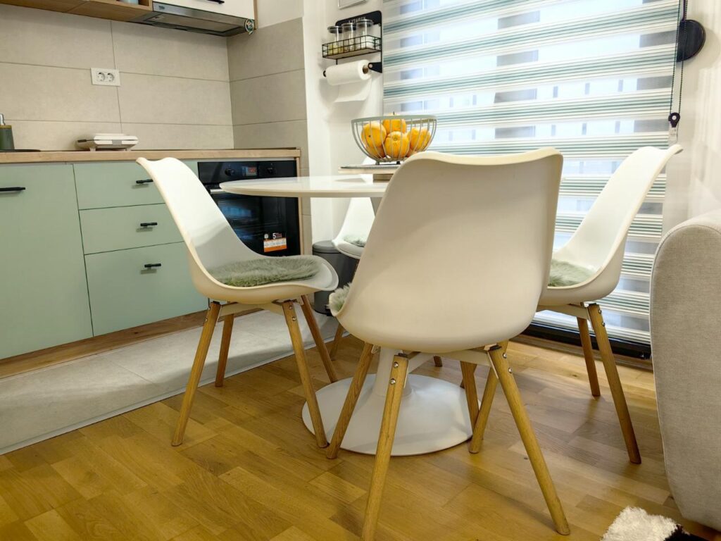 stilnyj 1 komnatnyj apartament v novom dome v podgoricze 18