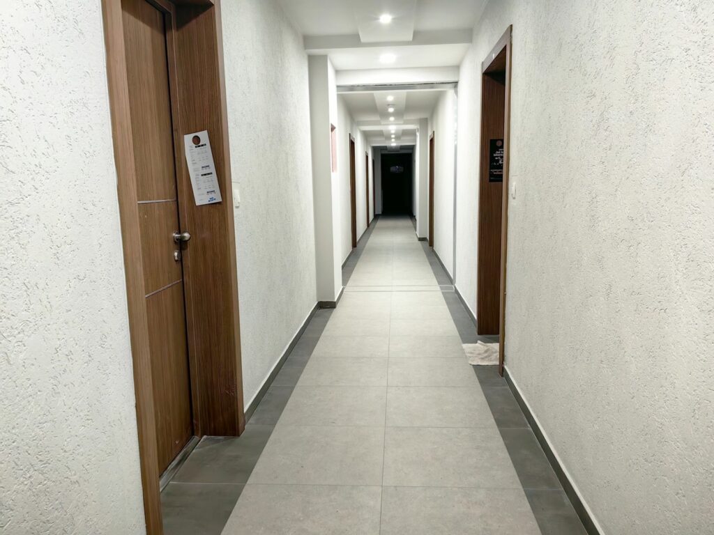 uyutnaya 1 spalnaya kvartira v prestizhnom rajone czentral point podgoricza 14