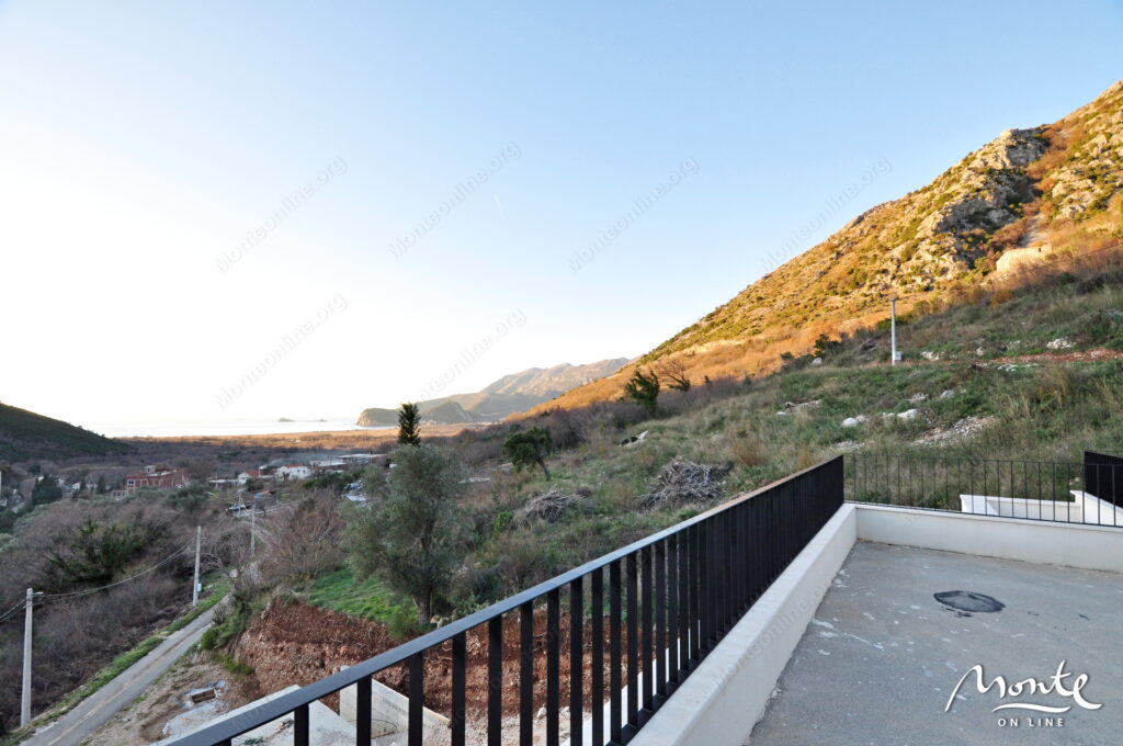 3 etazhnaya villa s solnechnymi terrasami i garazhom v bulyaricze 34