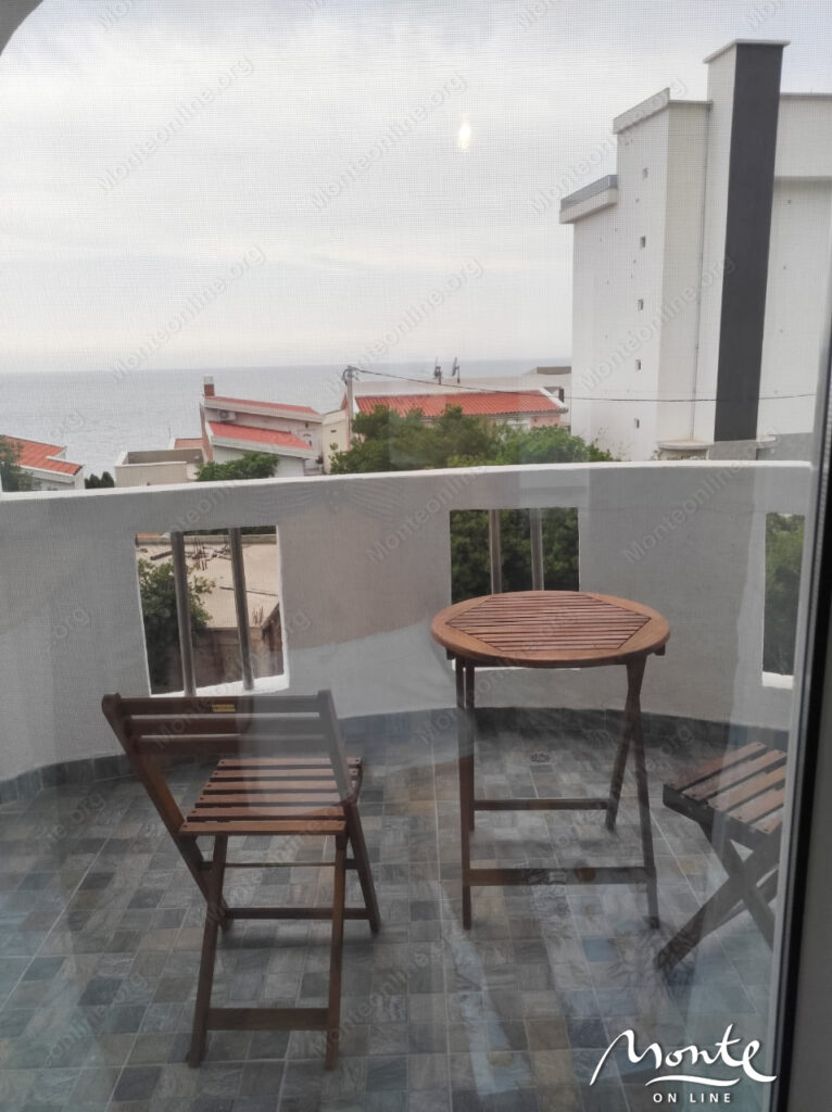 mini otel s prekrasnym vidom na more v zhivopisnom rajone utehi bar 12