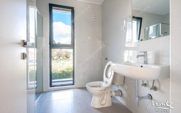 prostornyj 3 spalnyj taunhaus v zakrytom komplekse s bassejnom v lastve grbalskoj 16