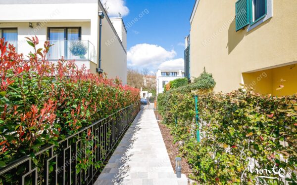 prostornyj 3 spalnyj taunhaus v zakrytom komplekse s bassejnom v lastve grbalskoj 30