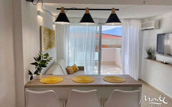 prostornyj dupleks s panoramnym vidom garazhom i dizajnerskim intererom v krashichi 15