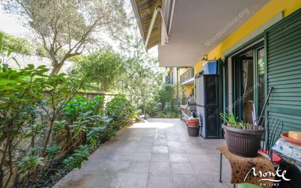 stilnyj taunhaus s 3 spalnyami i terrasoj v lastve grbalska 41