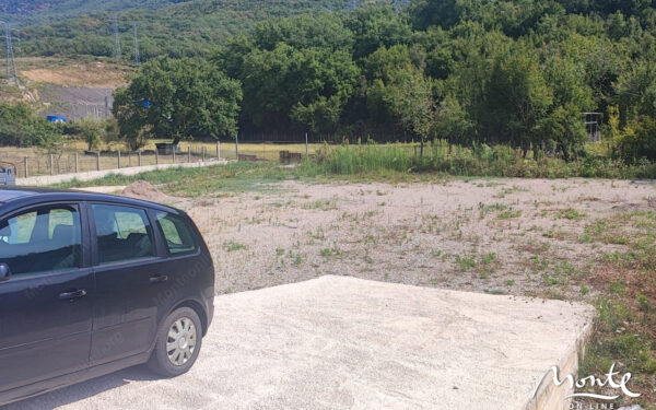 zemelnyj uchastok v lastva grbalska s vozmozhnostyu pod promyshlennoe stroitelstvo 02