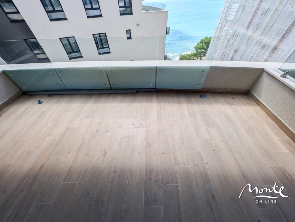 eksklyuzivnye apartamenty s panoramnym vidom na more v rafailovichi green stone 57 m2 09