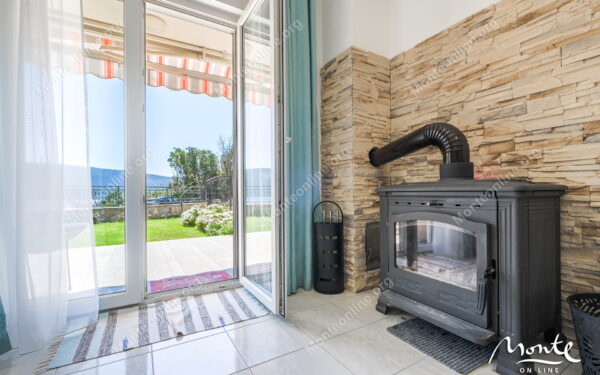 sovremennyj 2 etazhnyj dom s 3 spalnyami i vidom na more v zelenike 37