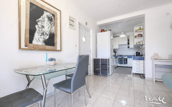 sovremennyj 2 etazhnyj dom s 3 spalnyami i vidom na more v zelenike 38