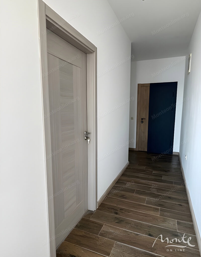 potryasayushhie apartamenty s vidom na more v kumbore herczeg novi 10