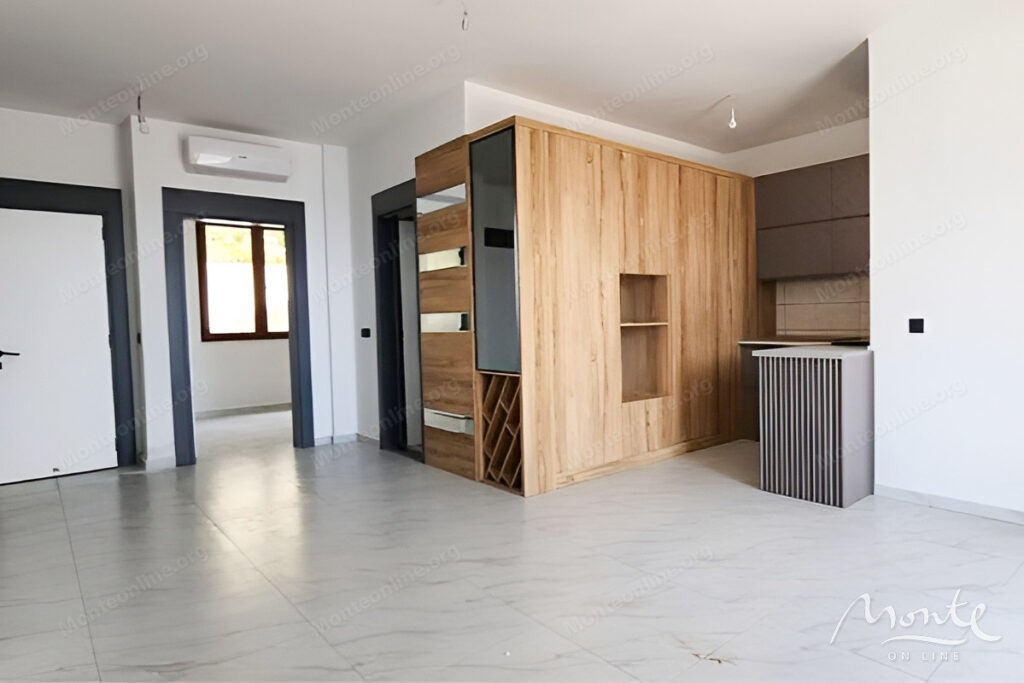 prostornyj 2 spalnyj dupleks s vidom na more v czentre biely herczeg novi 03