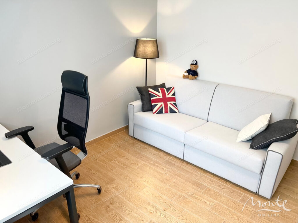 shikarnyj 2 spalnyj apartament s panoramnym vidom na more v bechichi 05