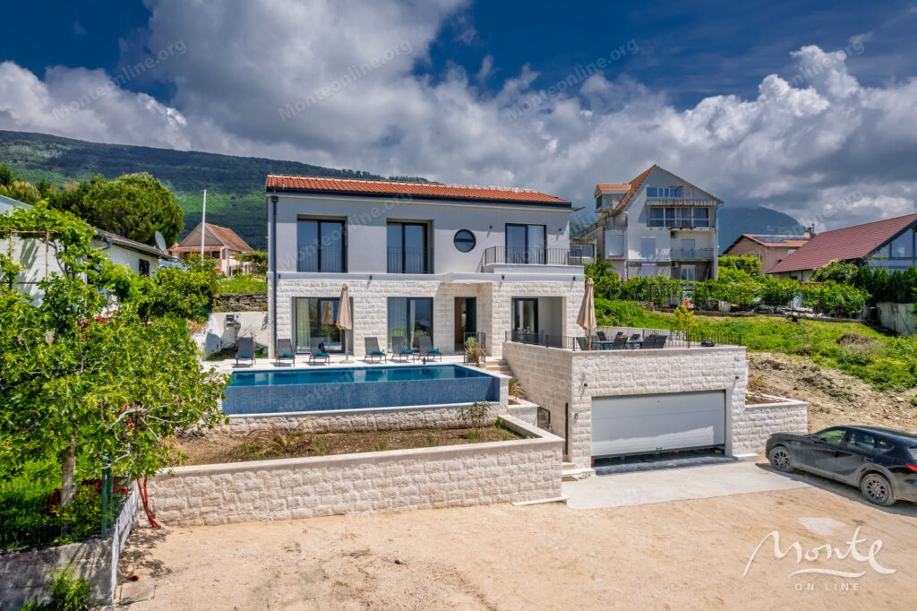sovershenno novaya villa s bassejnom v prigorode tivata 19