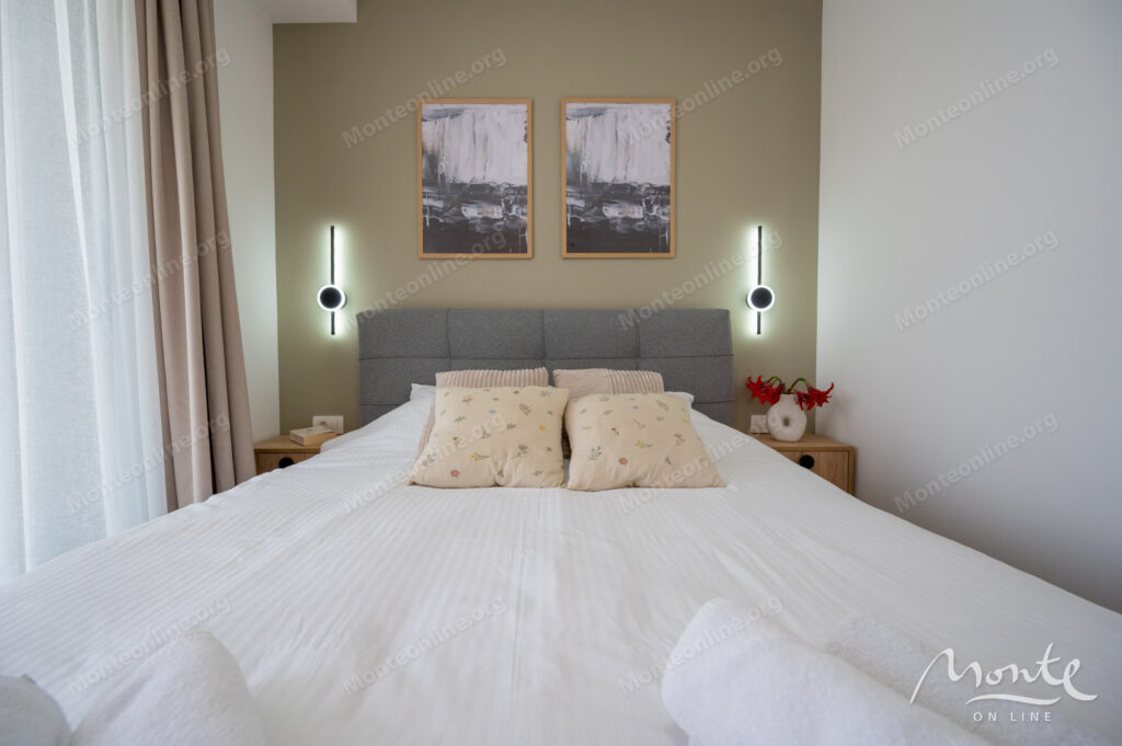 sovershenno novaya villa s bassejnom v prigorode tivata 24