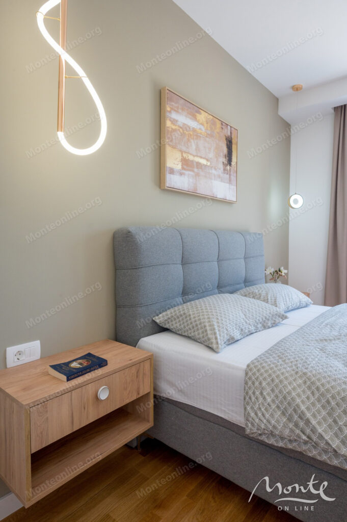 sovershenno novaya villa s bassejnom v prigorode tivata 31