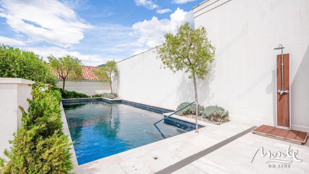 Apartament 2 sp Porto Montenegro 37