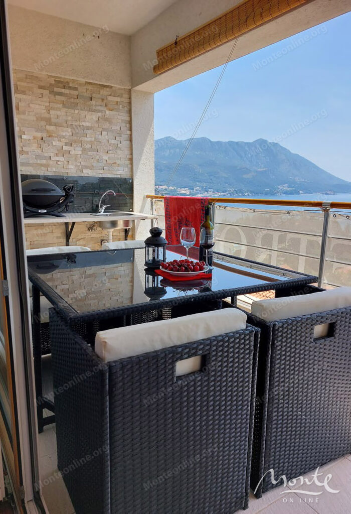 dejstvuyushhaya 3 etazhnaya turisticheskaya villa u morya v bechichi 04