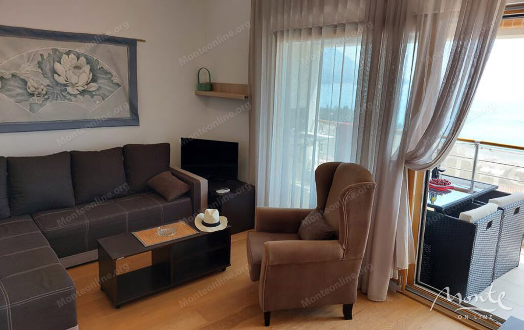 dejstvuyushhaya 3 etazhnaya turisticheskaya villa u morya v bechichi 09