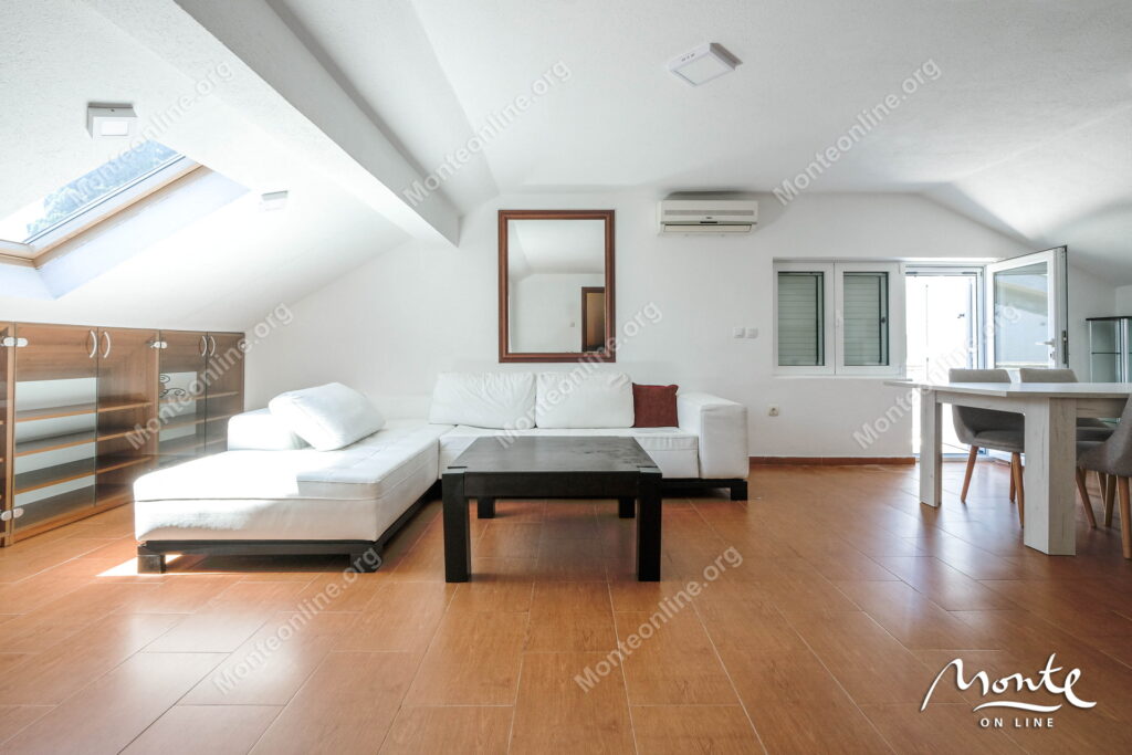 investiczionnyj uchastok s domom u morya v czentre tivata 09