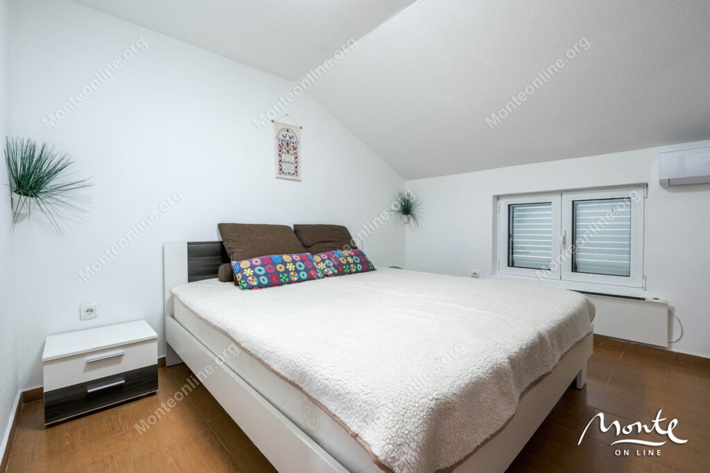 investiczionnyj uchastok s domom u morya v czentre tivata 10